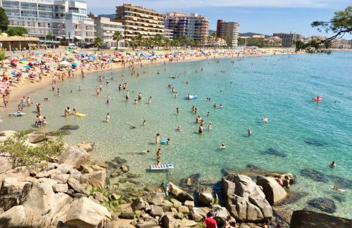 NEW! Apartamento con 2 piscinas, parque infantil, a 1 min de la playa - Foto 38