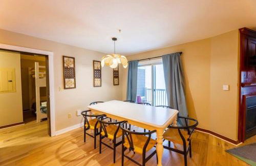 Lux Stay USA Ballhooter Vista Ski-InOut Hot Tub - Foto 76