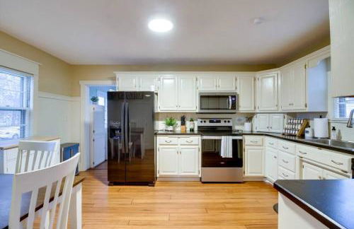 Pet-Friendly Cottage in DWTN Brainerd - Foto 9