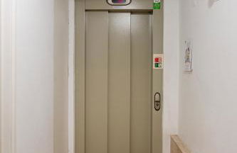 Chic 1-Bedroom in Cais do Sodré - Modern and Central - Photo 10