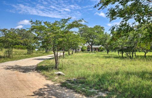 Cozy Spring Branch Cottage in Hill Country! - Photo 22