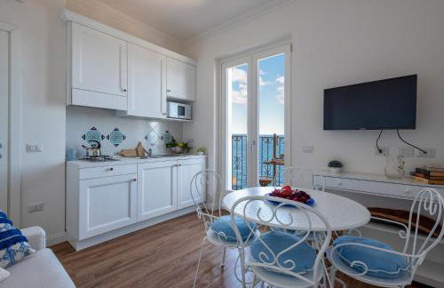 “CIELO E MARE”, CASETTA NEL CUORE DEL BORGO ANTICO / “SKY & SEA”, CHARMING IN THE HEART OF OLD VILLAGE - Foto 71