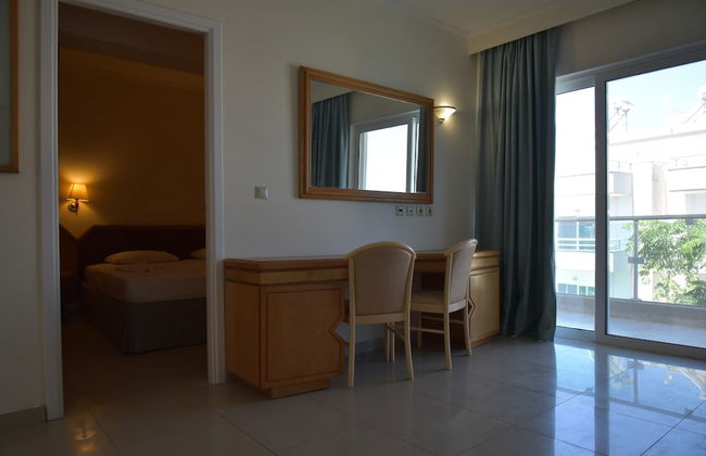 Bristol Sea View Apartments - Photo 34