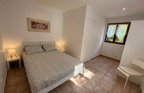 La Cigalière - Appartement Rez-de-Jardin - Foto 8