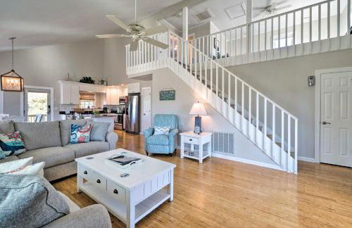 Carefree Coastal Getaway - Walk to Long Beach - Foto 6