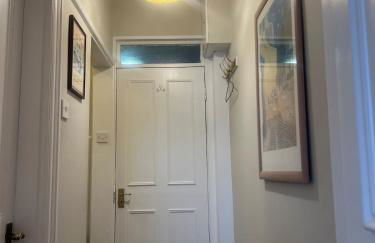 Quiet apartment 1 or 2 bedrooms Local Bus Train Tube - Foto 16