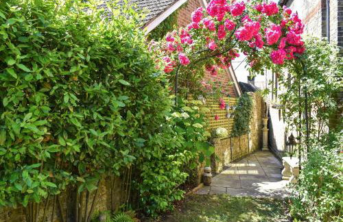 St Mildred's Church - Foto 30