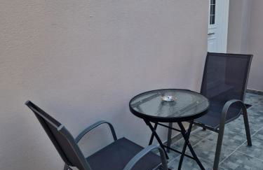 FlyHome Apartments near the Airport - Photo 39