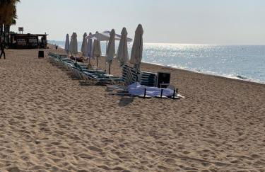 Apartamento en 1ª línea con vistas al mar cerca de Barcelona - Photo 19