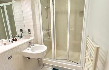 Cosy High Street Apartment 30 seconds from station - Foto 20