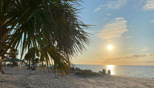 Modern Home, Heated Pool, Close to Beaches! - Foto 3