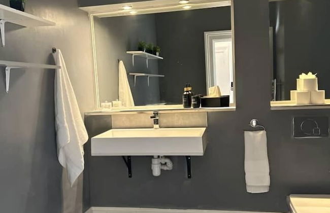 2 Bedroom Apartment kitchen and bathroom - Foto 29