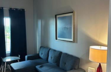 Condo near Disney Springs-Free shuttle to Parks - Foto 73