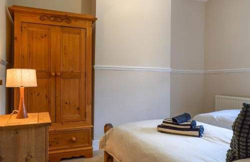 Queens Manor - Photo 15