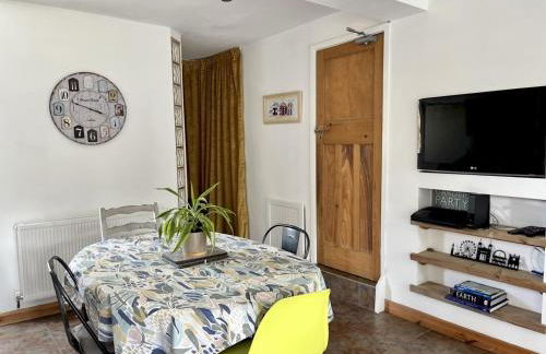 Pass the Keys Charming 3 bed house with parking and large garden - Foto 17