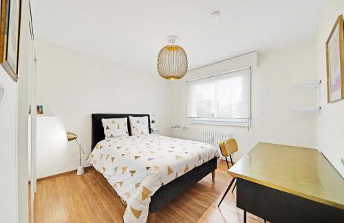 T5 Spacieux, Parking, Proche Gare et Centre - Foto 4