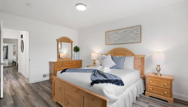 Stunning 2 Bedroom 1 Bath Home near BART - Foto 3, Quarto