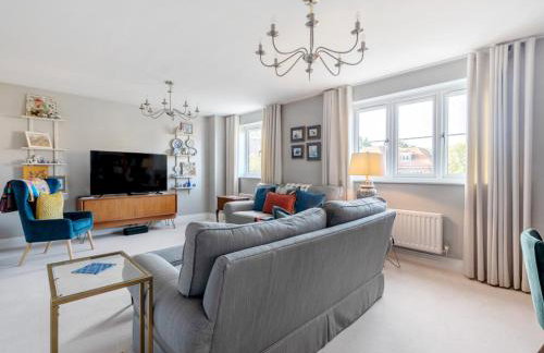 Spacious Family Oasis Explore with Ease - Pass the Keys - Photo 9