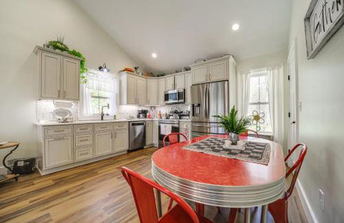 Serene Canton Vacation Rental with Mountain Views - Foto 7