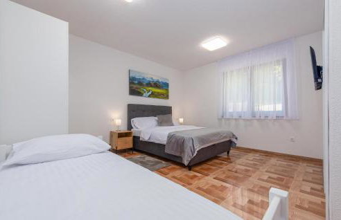 Beautiful Home In Musaluk - Photo 32