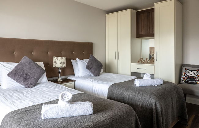 Galway Bay Sea View Apartments - Photo 21