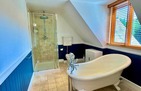 Serene Retreat - Hot Tub - Pool Table - Close to New Forest and Bournemouth Beach - Sleeps 12 - Foto 6