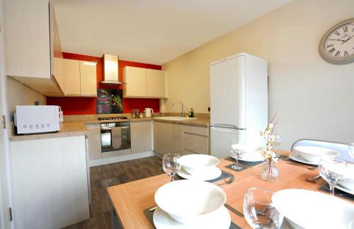 Bright & modern 4 bedroom townhouse - Foto 10