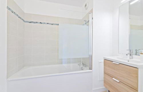 Studio Orly 15 min I Balcon, cuisine, Wi-Fi rapide - Foto 13