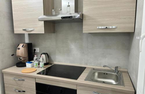 Your Home, easy walk to the beach - Foto 12