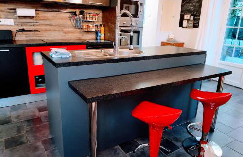 kerwatt - Grande et belle maison de ville avec jardin, proche centre et mer - Photo 31