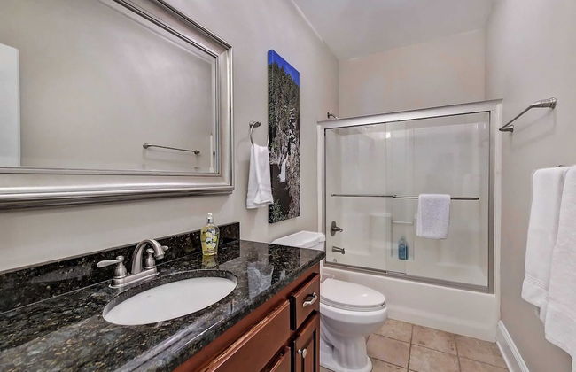 Family Lake House Retreat by Avantstay Sleeps 28 - Foto 33