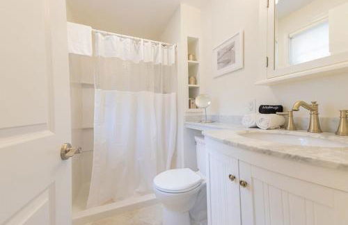 Spacious Home by Beach Dog Welcome - Photo 20