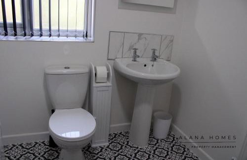 Your 3BR - Home away from Home - Foto 30