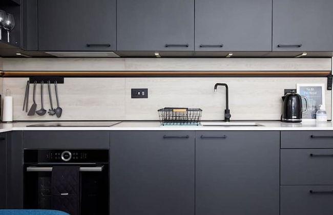 Panoramic sea Views in Beachfront apt w Balcony - Foto 4