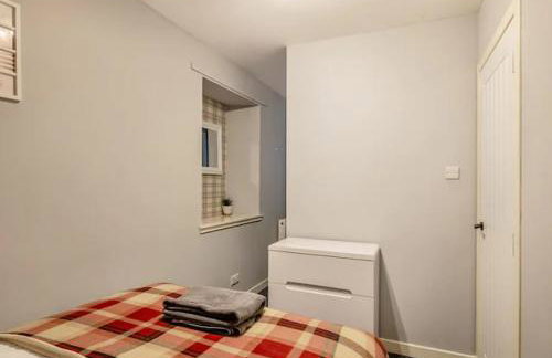 Townhouse Apartment 3 Bedroom High St Montrose - Foto 15