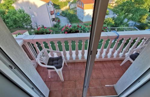 Premium Two-bedroom Apartment - Photo 8