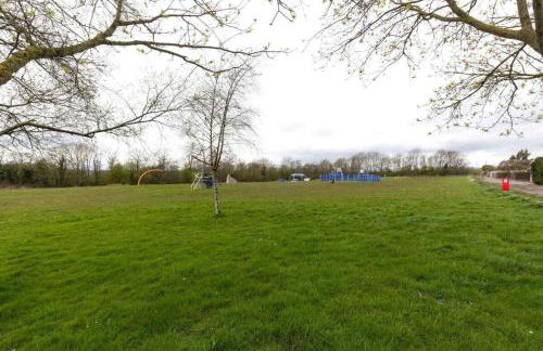 DiscountsContractorsWIFIFree ParkingSmart TV - Foto 21