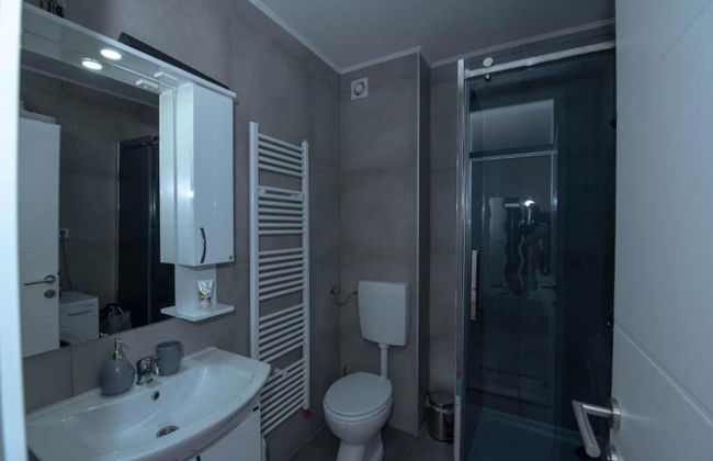 Beautiful Athena Apartment Located in Lukavica - Foto 16