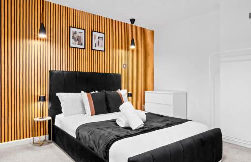 Spacious 5 Bedroom & 5 Bathrooms House - Garden - Parking - Netflix 376MW - Foto 8