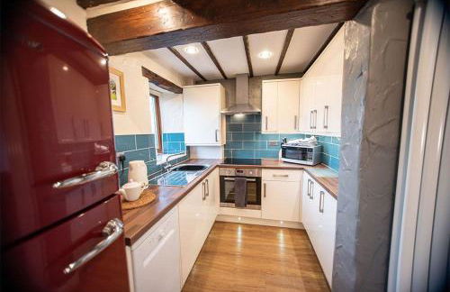 Gill Cottage, Castle Carrock, characterful cottage for romantic break with hot tub and 2 dogs welcome - Foto 7