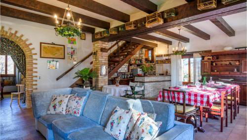 4 Bedroom Beautiful Home In Acqualagna - Foto 4