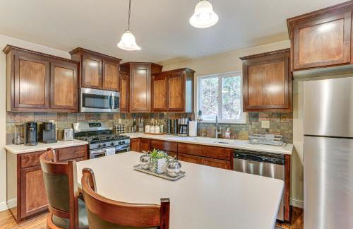 Private Cabin with Forest Views and Grill in Lakehead! - Foto 8