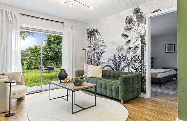 Hidden Garden A Serene Miami Escape - Photo 9