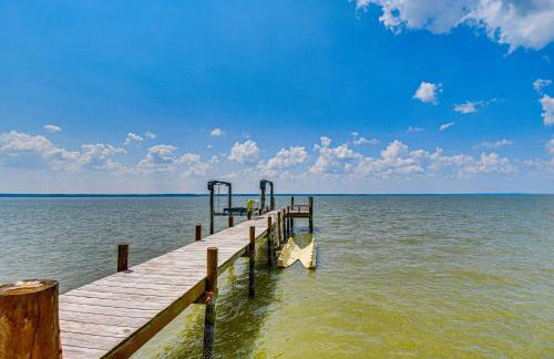 Waterfront Gloucester Cottage with Private Boat Dock - Foto 36
