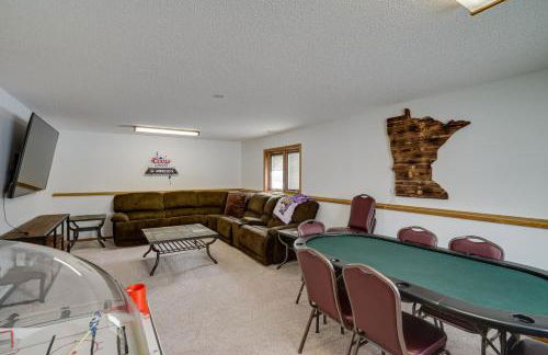 2 Mi to Super Rink Sporty Group Getaway in Blaine - Foto 3