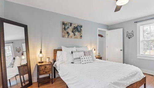 BOHO BUNGALOW - STEPS FROM HISTORIC DOWNTOWN APEX - Foto 5