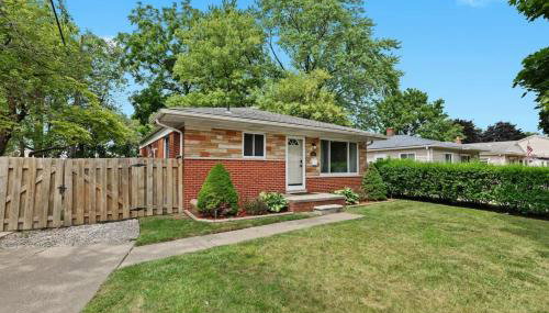 Big Fenced Backyard Sleeps 8 - Foto 2