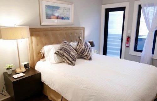 Stunning Logan Circle Apt - With Parking - Photo 13