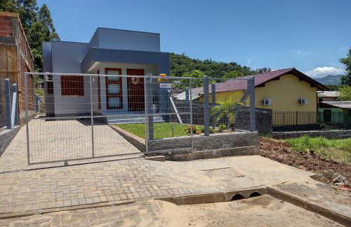 Grey House, próximo a Gramado e ao Templo Budista - Foto 2