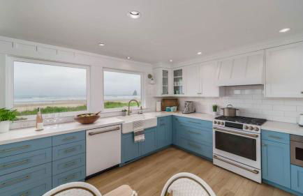 Oceanfront w Direct Beach Access • Game Room • Views Driftaway by AvantStay - Photo 22